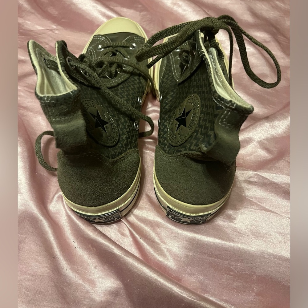 Converse High Top Sneakers in Olive Green Zigzag Canvas - Picture 5 of 5